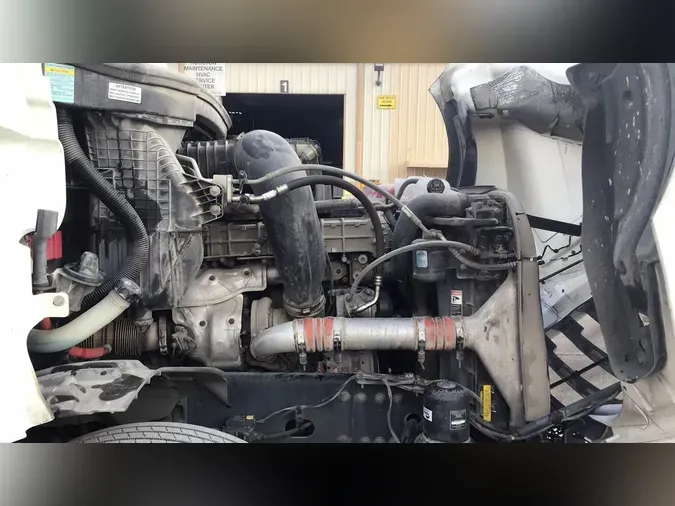 2021 Freightliner Cascadia 126