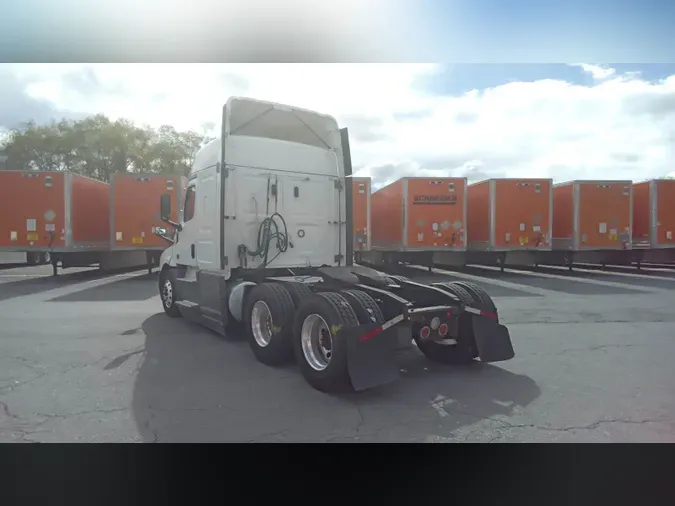 2021 Freightliner Cascadia 126053528249ea3ff233e810055370cceee