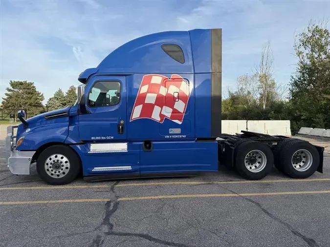 2019 FREIGHTLINER CA1260535862ab3e4170f8ff094ede683df06