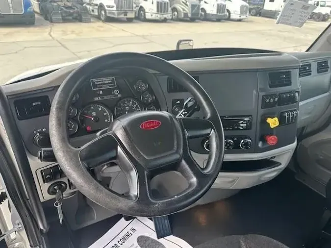 2021 Peterbilt 579