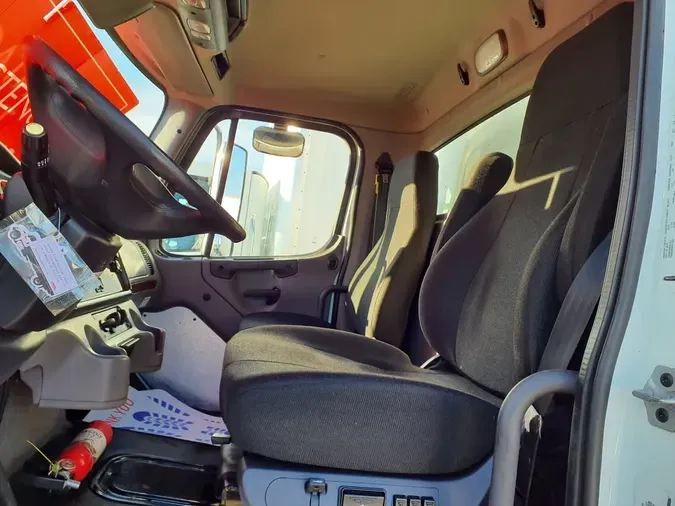 2020 FREIGHTLINER/MERCEDES M2 106