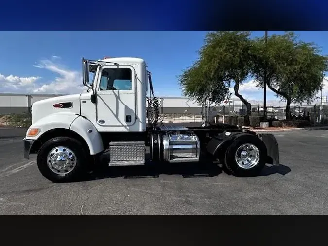 2018 Peterbilt 337