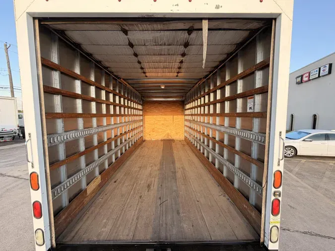 2022 Isuzu NRR053cb63d7f9501b30d27e6b06ce0809c