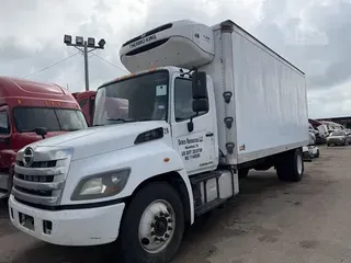 2016 HINO 268