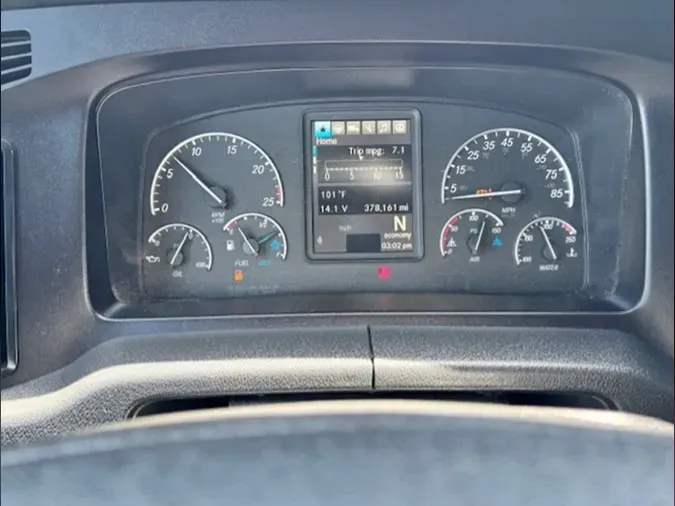 2023 Freightliner Cascadia 126