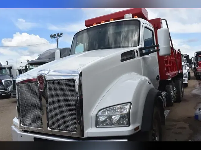 2021 KENWORTH T880