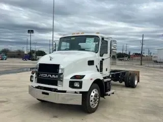 2025 MACK MD64