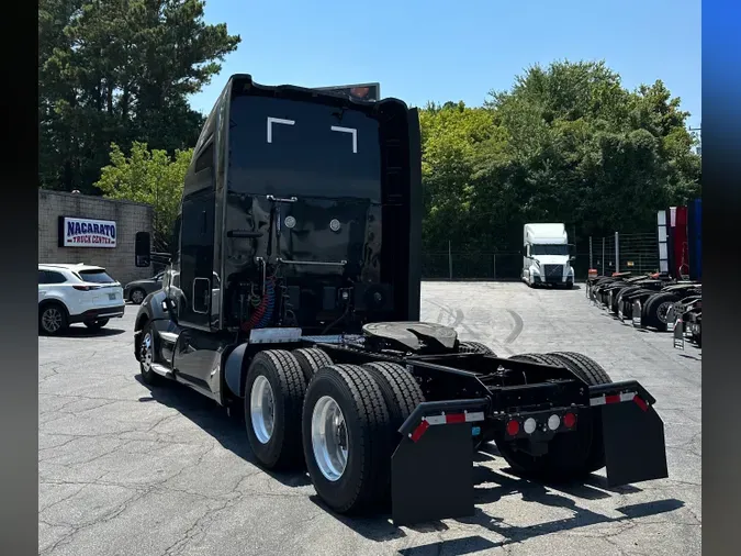 2021 KENWORTH T680