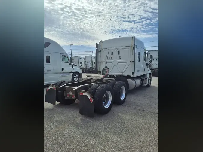 2018 FREIGHTLINER/MERCEDES CASCADIA 125