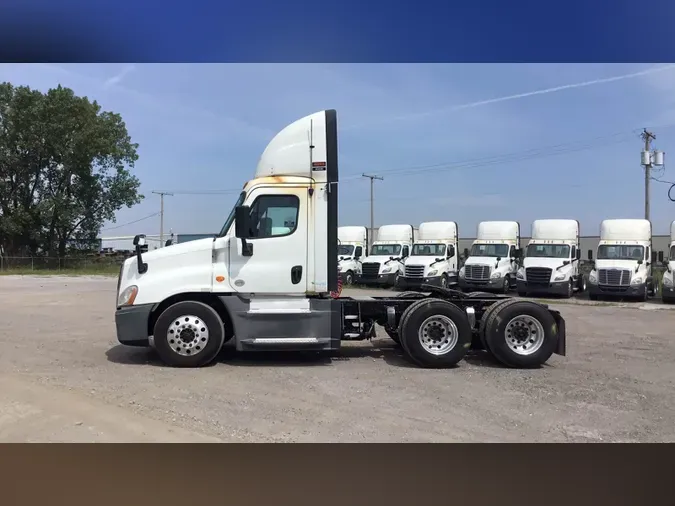 2019 Freightliner Cascadia 125054ba3e39eb853cdf12ab5431fdd6911