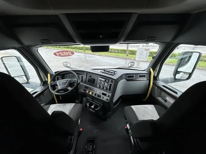2021 Freightliner Cascadia