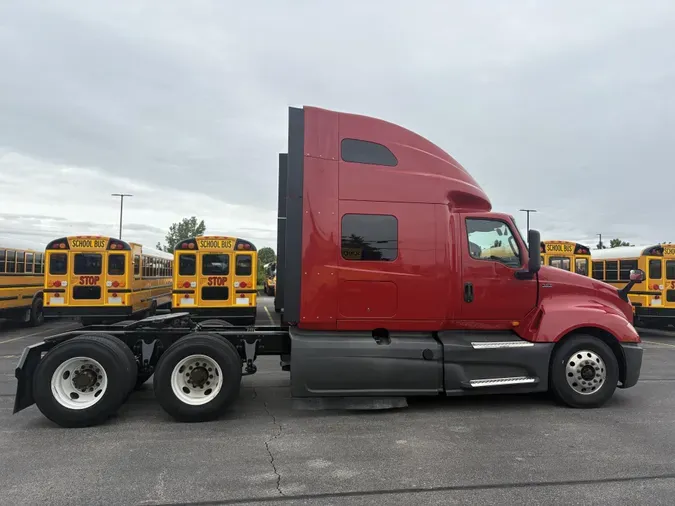 2023 International LT625054c671b1f86d24a6587408760102761
