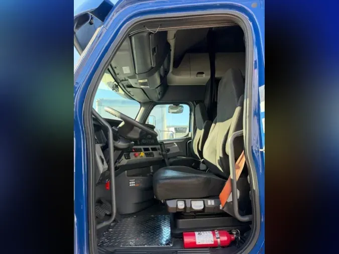 2020 FREIGHTLINER/MERCEDES NEW CASCADIA PX12664