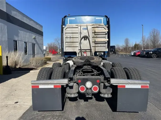 2021 FREIGHTLINER CA126