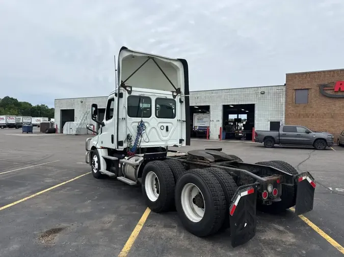 2019 FREIGHTLINER/MERCEDES NEW CASCADIA PX12664