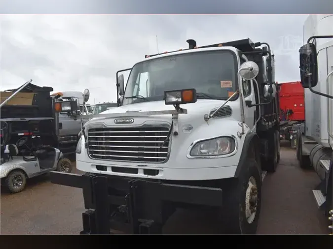 2010 FREIGHTLINER BUSINESS CLASS M2 106