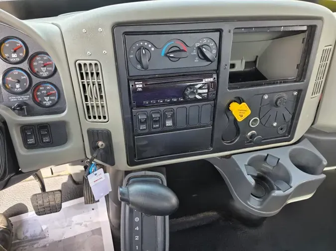 2019 NAVISTAR INTERNATIONAL 4300