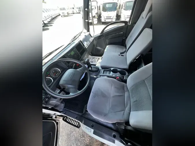 2019 ISUZU NQR