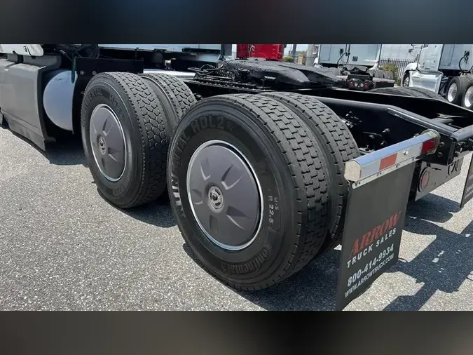 2022 INTERNATIONAL LT625