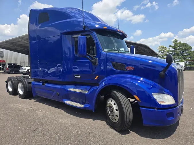 2022 Peterbilt 579