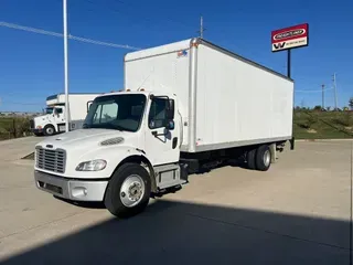 2017 Freightliner M2 106