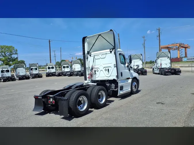 2022 FREIGHTLINER/MERCEDES NEW CASCADIA PX12664