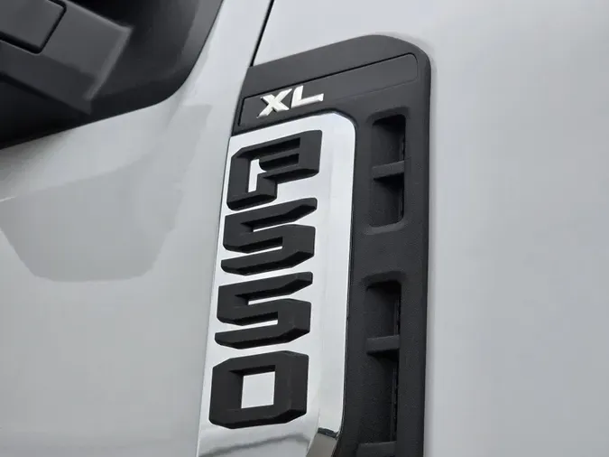 2024 Ford Super Duty F-550 DRW