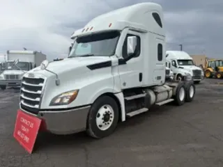 2020 FREIGHTLINER/MERCEDES NEW CASCADIA PX12664