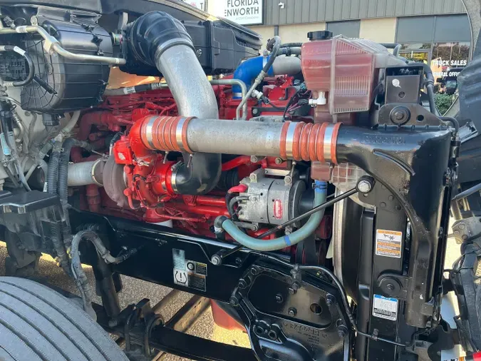 2022 Kenworth T68005683705fbb9016a73743821b133c38c