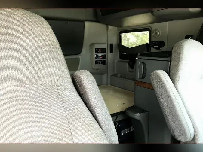 2021 INT LT625 6x4