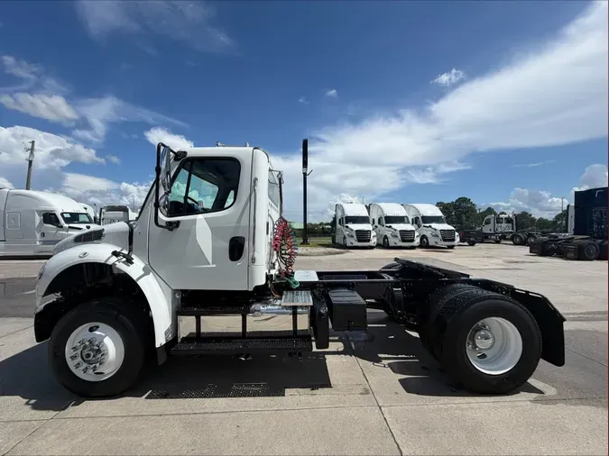 2021 Freightliner M2 106056c20bfdee68992c90aac005d4d56e2