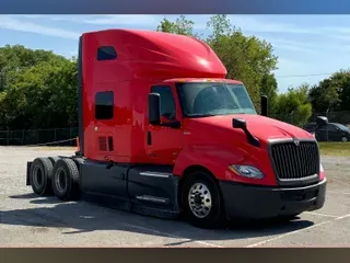 2022 INT LT625 6x4