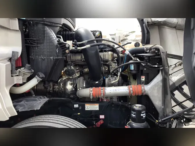 2024 Freightliner Cascadia 126