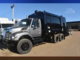 2011 INTERNATIONAL WORKSTAR 7400