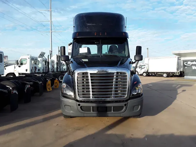 2019 FREIGHTLINER/MERCEDES CASCADIA 125