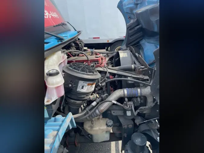 2016 FREIGHTLINER M2 106