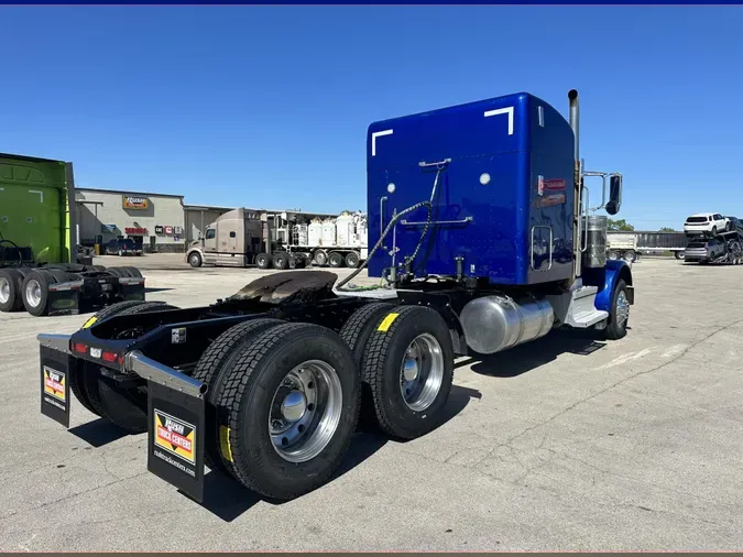 2020 Peterbilt 389