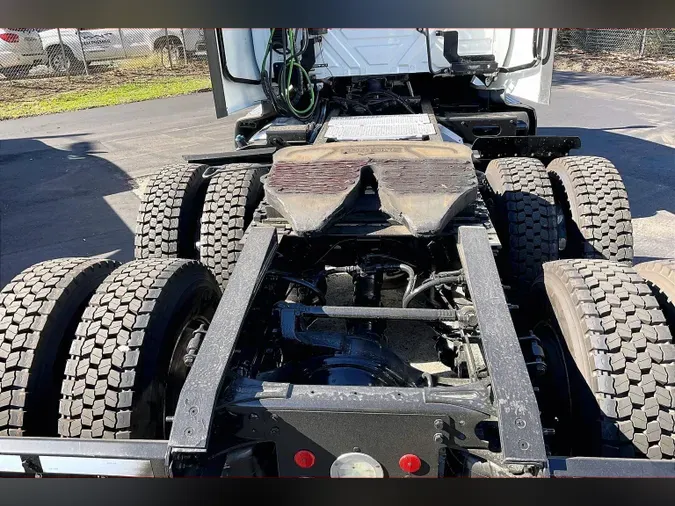 2021 INT LT625 6x4