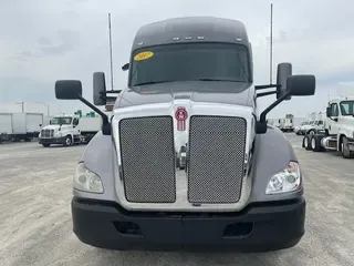 2017 Kenworth T-680