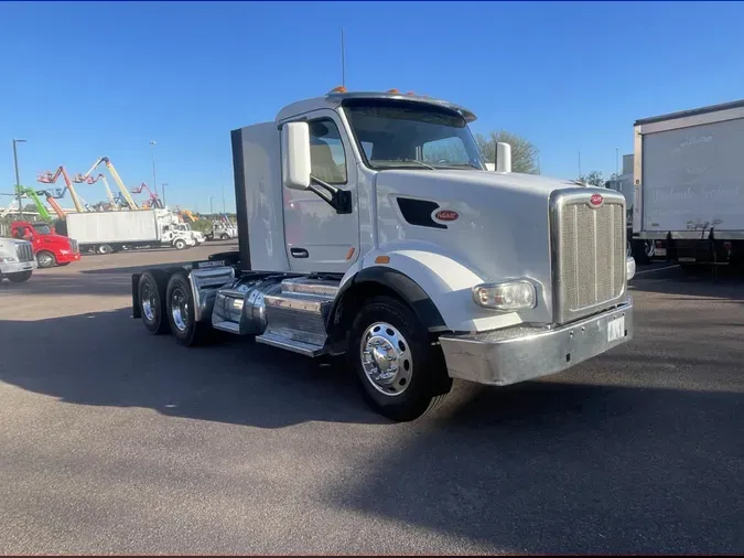 2017 Peterbilt 567