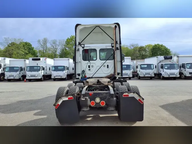 2018 FREIGHTLINER/MERCEDES CASCADIA 125