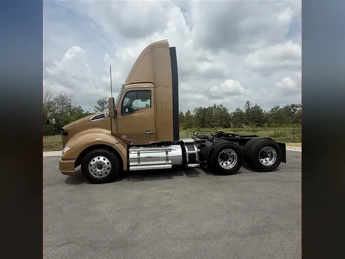 2022 KENWORTH T680