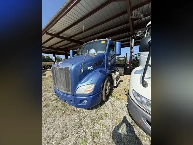 2014 PETERBILT 579