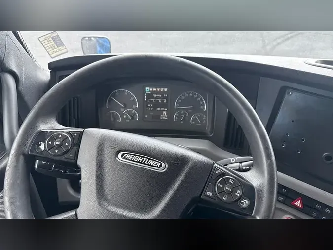 2021 FREIGHTLINER CA126