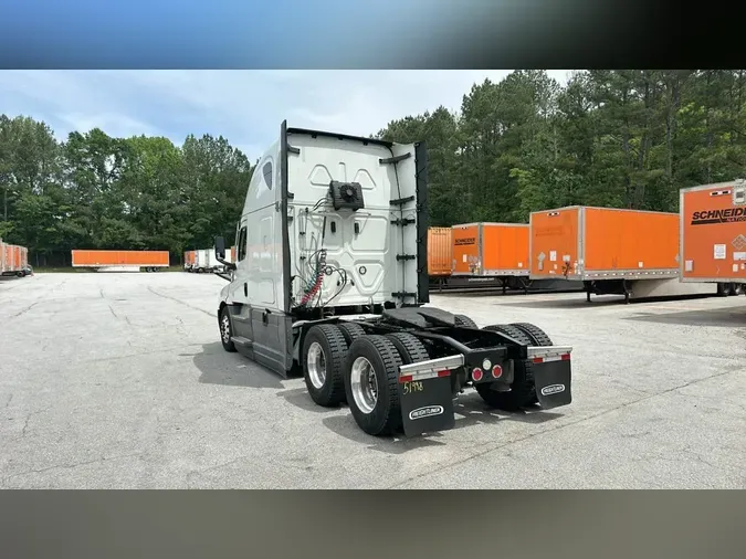 2021 Freightliner Cascadia