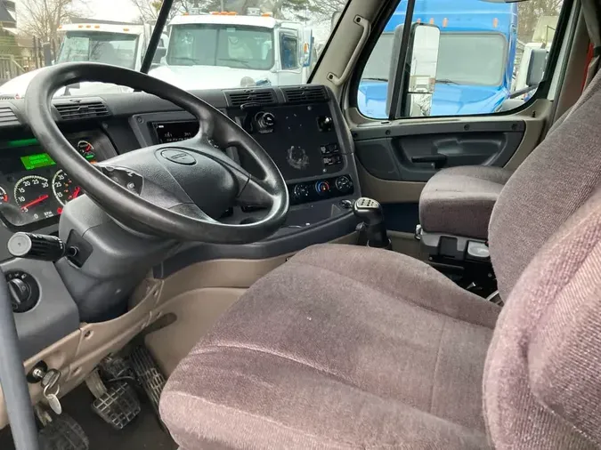 2020 FREIGHTLINER/MERCEDES CASCADIA 125