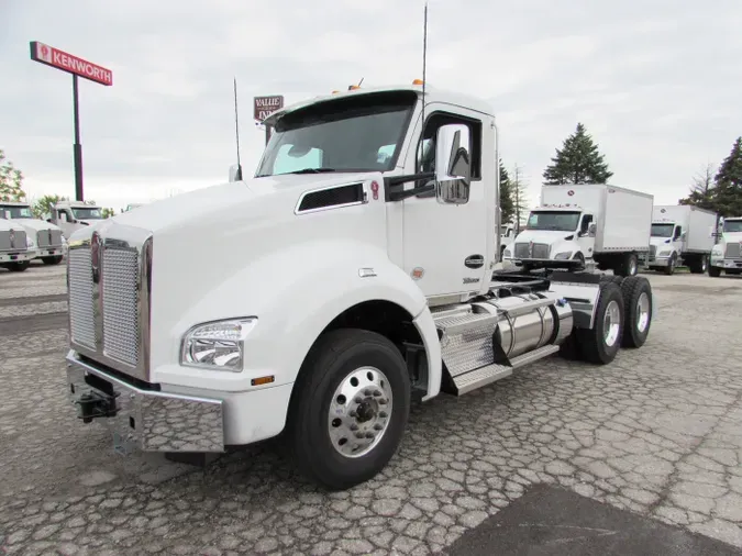 2026 Kenworth T880059e1d9b00da054abce1fee915c63c1b