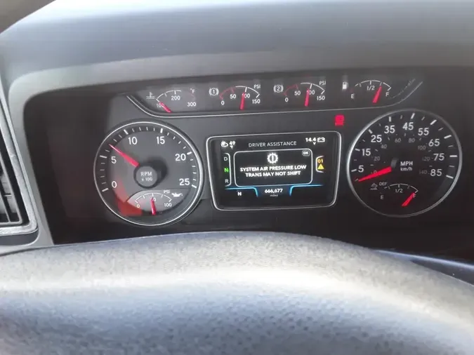 2020 NAVISTAR INTERNATIONAL LT625 SLPR CAB