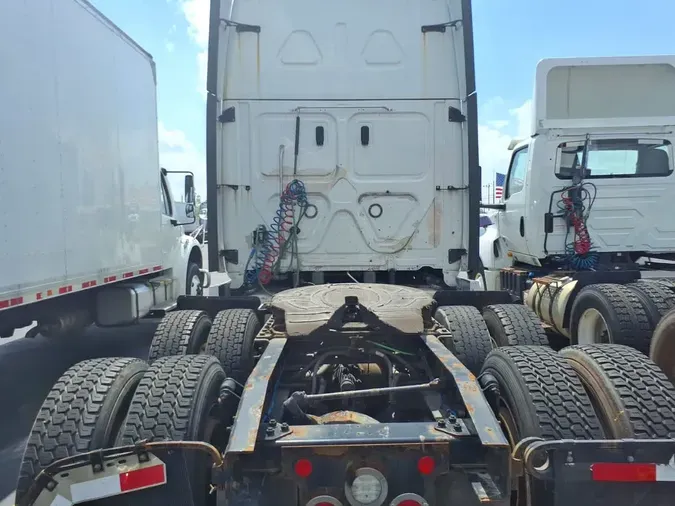 2020 FREIGHTLINER NEW CASCADIA PX12664