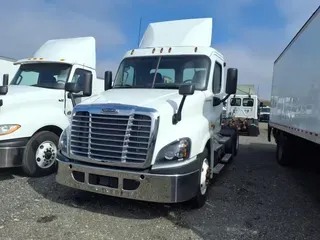 2018 FREIGHTLINER/MERCEDES CASCADIA 125